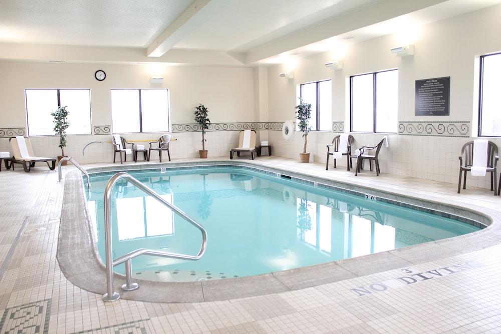 Hampton Inn & Suites Аддисон Экстерьер фото