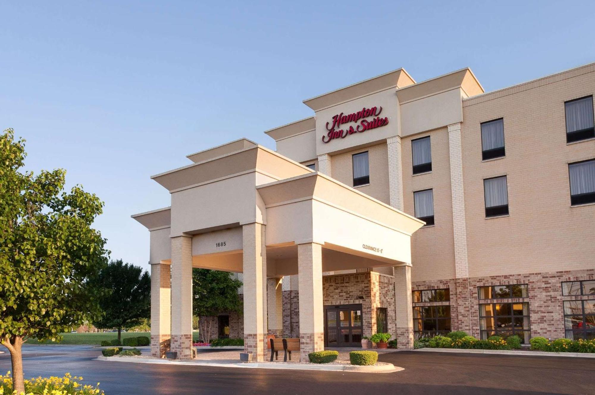 Hampton Inn & Suites Аддисон Экстерьер фото